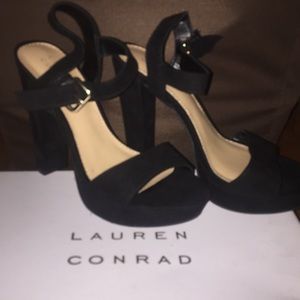 BRAND NEW Lauren Conrad Black Heels